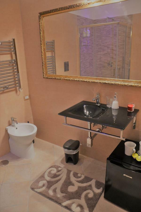 Domus Sanfelice Suite Napels Buitenkant foto