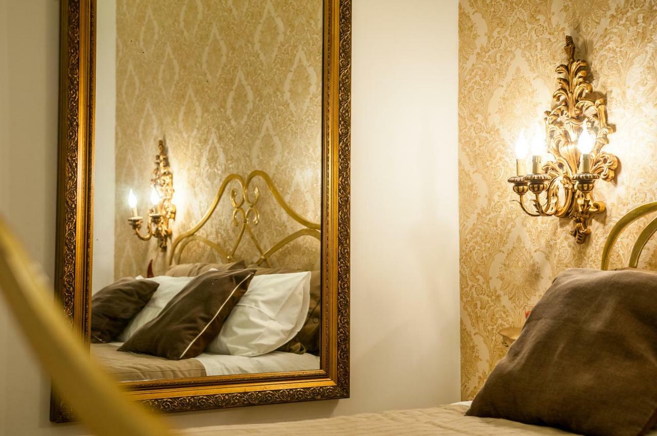 Domus Sanfelice Suite Napels Buitenkant foto